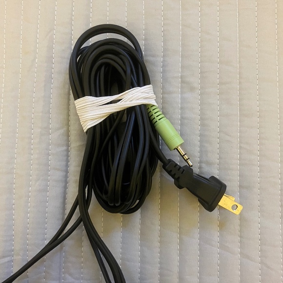 Logitech S120 Speakers For PCs and Macs Model 880-000403 Black - Pre-owned - Picture 7 of 9